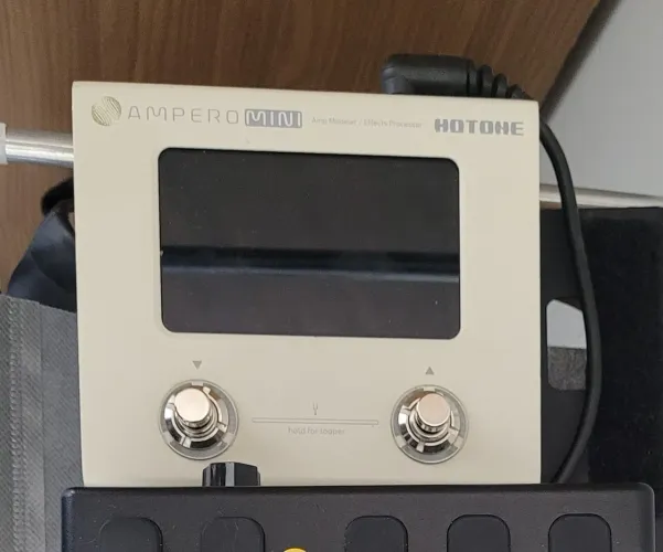 HOTONE AMPERO MINI