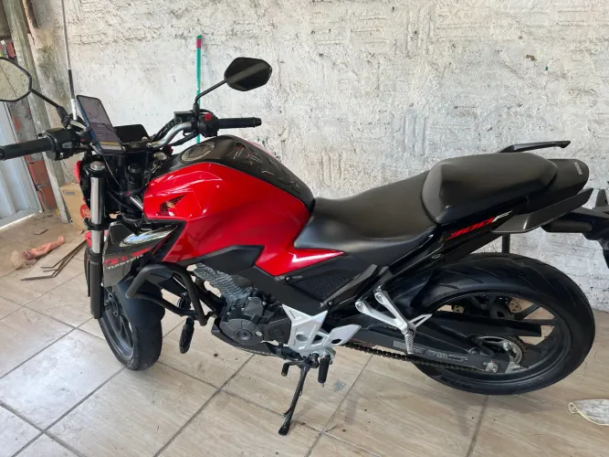 CB300F