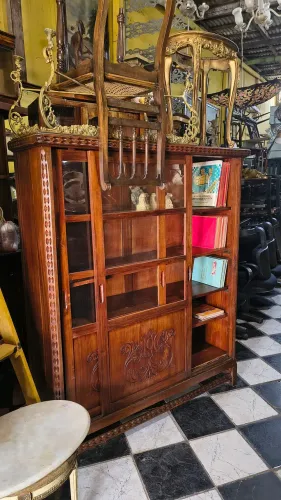 Comoda e guarda roupa. Lojão das Mercedes.