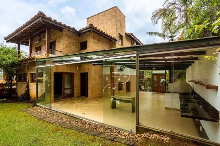 Casa com 4 dormitórios à venda, 350 m² por R$ 2.100.000,00 - Granja Viana - Carapicuíba/SP