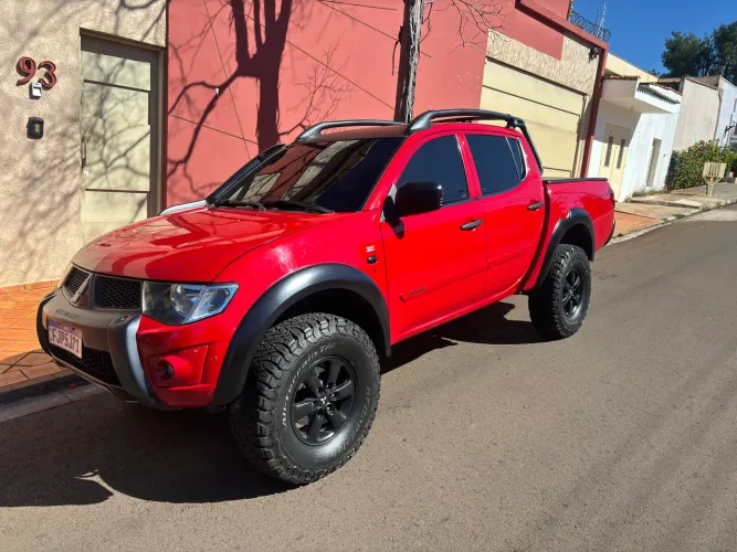 Mitsubishi L200 Triton Savana 3.2 CD TBI Dies. Aut. 2017