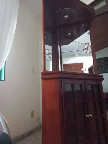 Cristaleira em Bom estado!