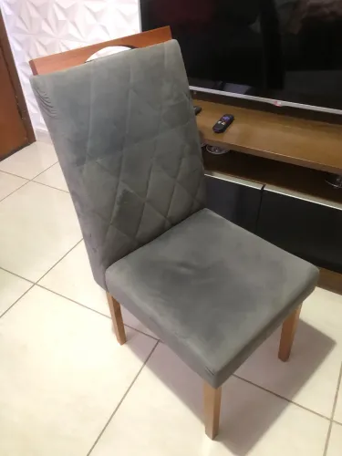 Cadeira 100.00 reais cada