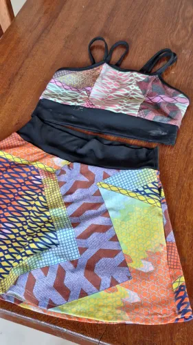 Conjunto de academia short saia e top