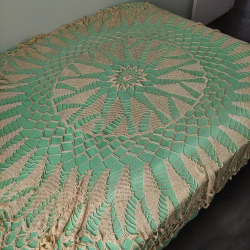 Toalha de mesa em crochê