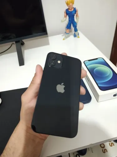 Apple iPhone 12 preto 64GB
