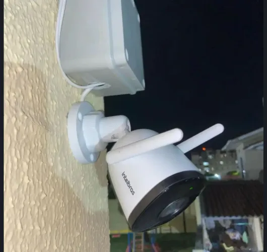 MANUTENÇÃO E INSTALAÇÃO DE CÂMERAS DE SEGURANÇA