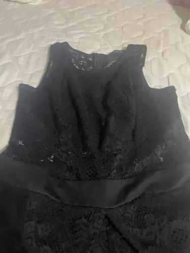 Vários vestidos em bom estado