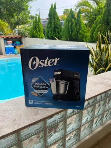 Batedeira Planetária Oster Bowl Inox III - 127V