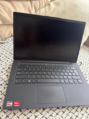 Notebook Lenovo.