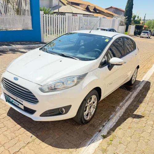 Ford Fiesta 1.6 16V Flex Aut. 5P 2016