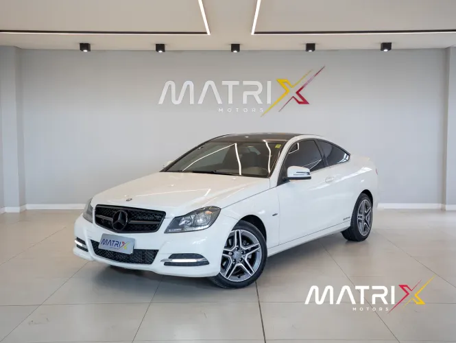 Mercedes-Benz C-180 CGI Coupe 1.8 16V 156cv Aut. 2012