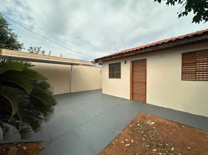 CASA À VENDA | PARQUE DAS ROSAS