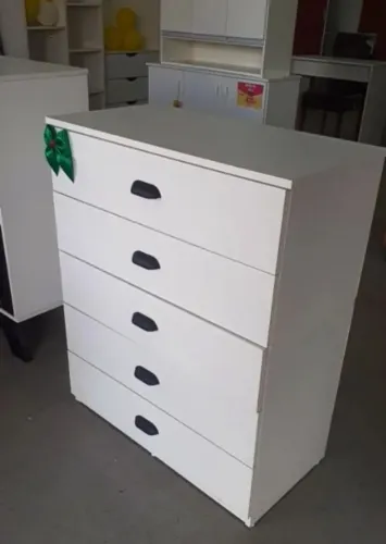 Líquida da cômoda em mdf