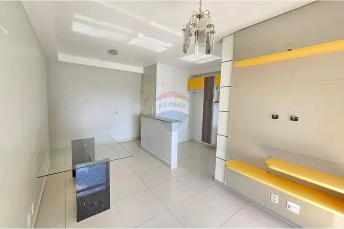 Apartamento no condomínio Flex Tapajós, 2 quartos sendo 1 suíte com modulados