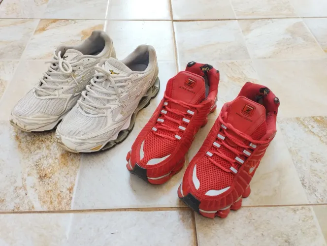NIKE E MIZUNO TÊNIS PRA DESAPEGO COM DETALHES !! OS DOIS TAMANHO 41 !! PRA SAIR HOJE !!
