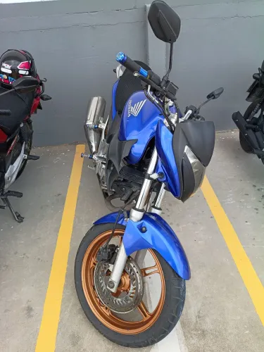 Vendo essa linda cb 300