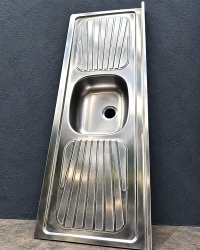 Pia de cozinha 150cmX52cm já concretada