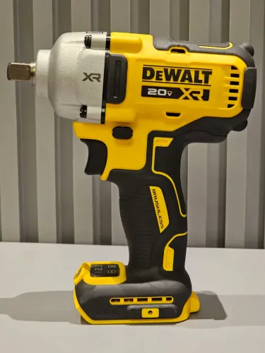 Dewalt 20v xr dcf892 nova