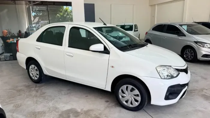 Toyota Etios X Sedan 1.5 Flex 16V 4P Mec. 2018