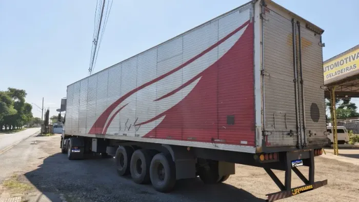 carreta bau iderol ano 1995 furgao 26 paletes com 12 pneus
