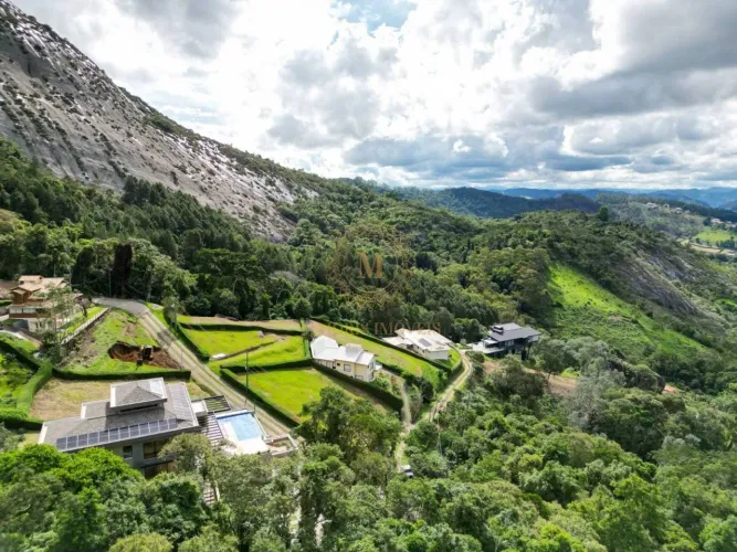 Terreno em condomínio Fechado, Pedra Azul