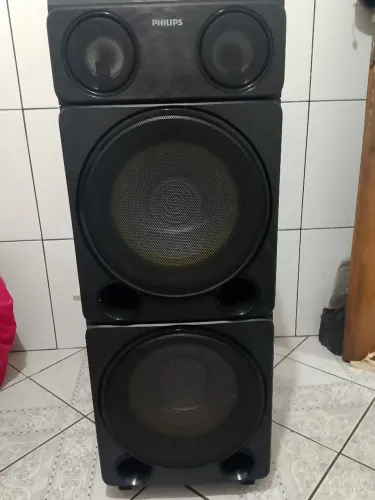Vendo torre de som Philips 2400 de potência só um mês de uso  preço 1300 reais 