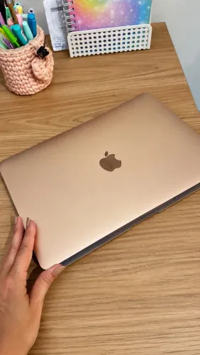 MacBook Air M1 2020 256GB Rose Gold ? Muito Conservado