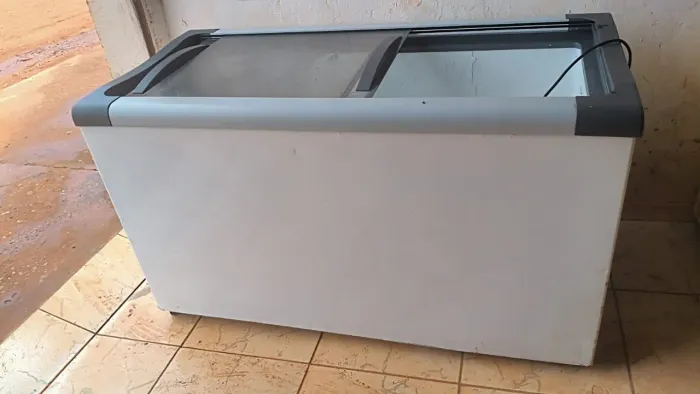 Freezer metalfrio