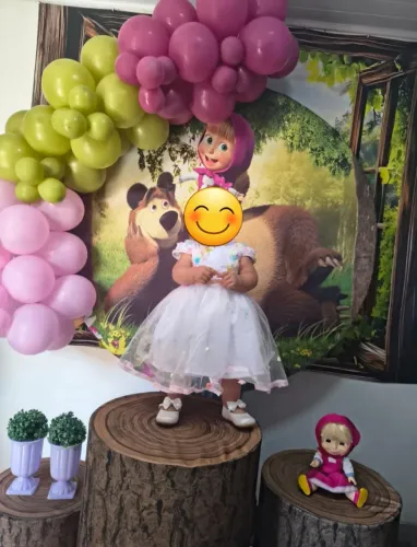 Lindo vestido e sapatilha único