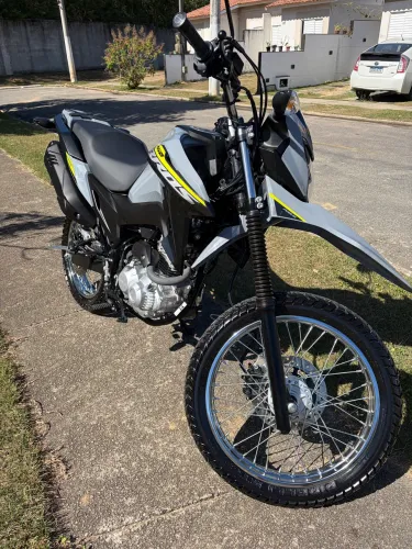 Bros 160 com ABS