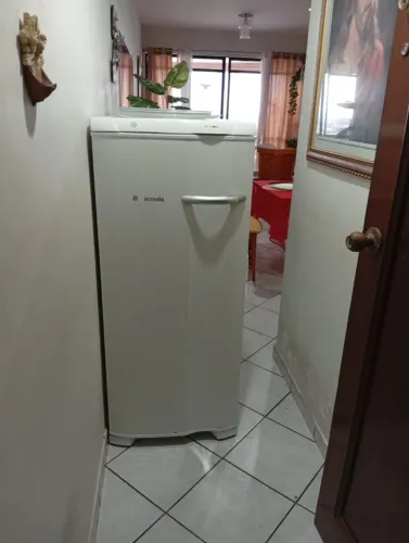 Freezer Vertical Eletrolux 145 litros