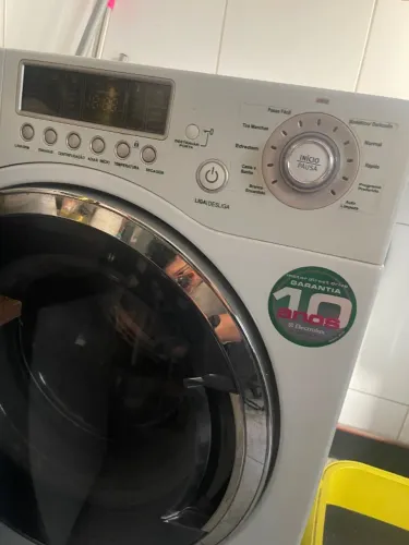 Vendo máquina lava e seca