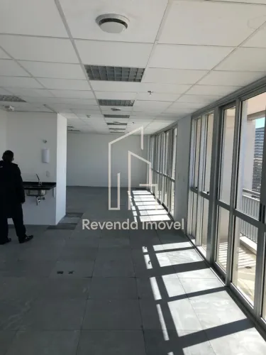 Conj Comercial de 98 m² com 2 vagas ao lado do PArque da Cidade