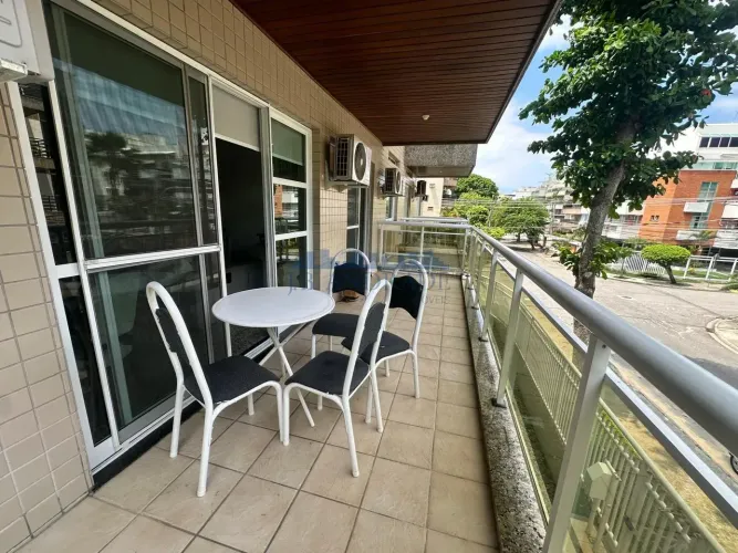 APARTAMENTO MOBILIADO PARA LOCAÇÃO NO RECREIO DOS BANDEIRANTES GLEBA A 2ª QUADRA DA PRAIA 