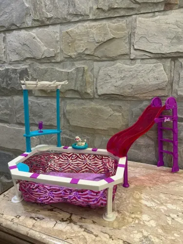 piscina barbie