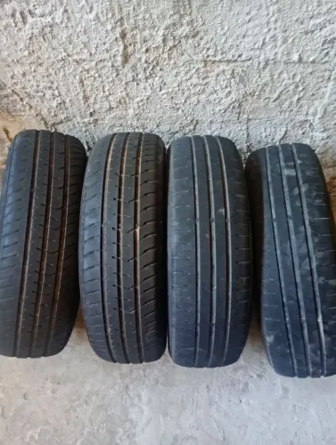 Vendo pneus usados