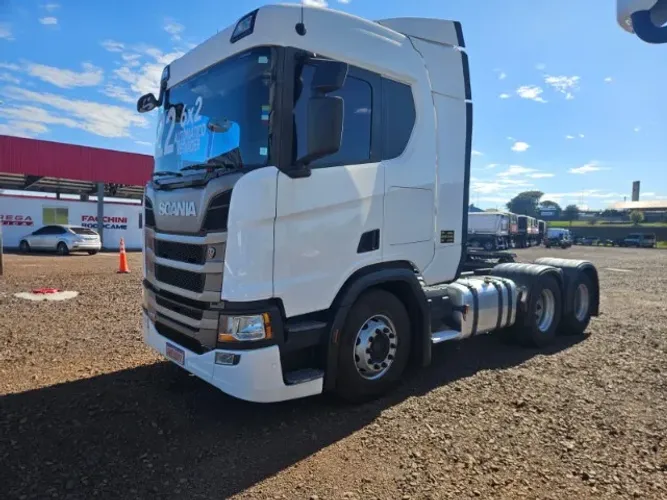 Scania R450 6x2 Automático