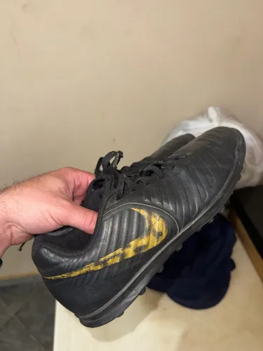 Chuteira Nike 39