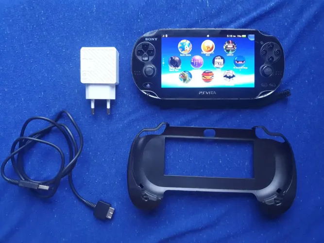 Psvita fat 16GB destravado