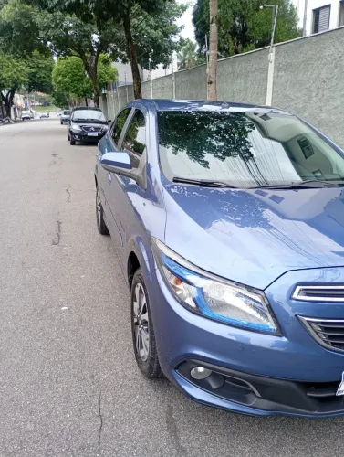 Chevrolet Onix Hatch LTZ 1.4 8V Flex Power Mec. 4P 2016
