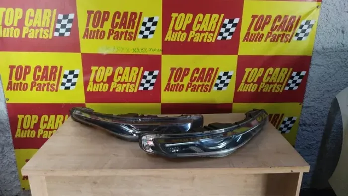 Farol fiat toro - usado, preço bom