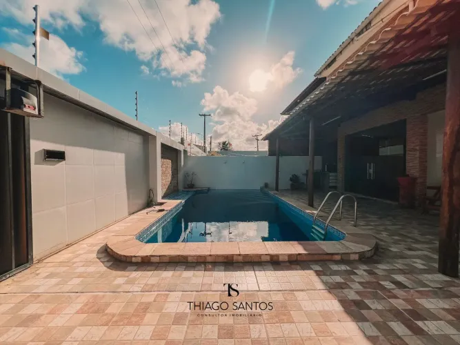 Vendo Casa em Boa Viagem com 350m² - Piscina - 5 Vagas - Painel Solar