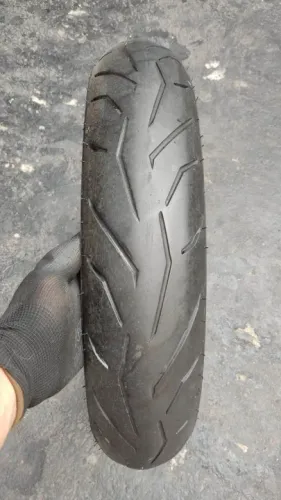 Pneu usado Pirelli Diablo Rosso2 110/70-17
