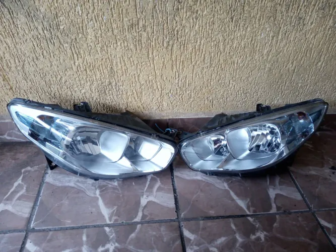 Farol Direito Fiat Grand Siena 2012 A 2015 (preço Unitário)
