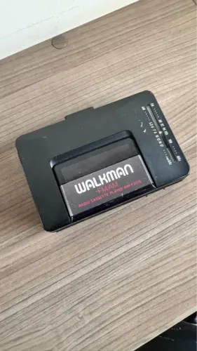Walkman Sony CASSETTE PLAYER WM-F2015