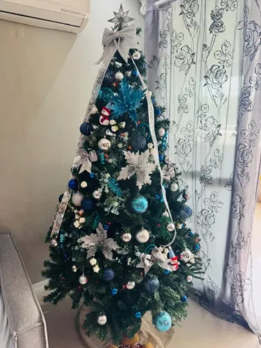 Árvore de Natal completa, grande 2 m de altura