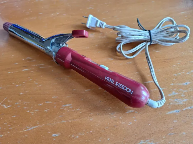 Alisadora modeladora Vidal Sassoon 1 polegada