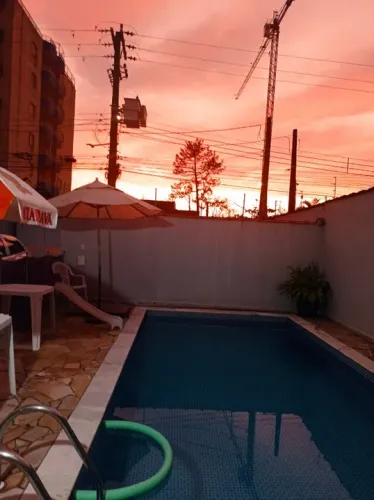 Alugo  Casa para temporada com piscina na praia Martim de Sá em Caraguatatuba