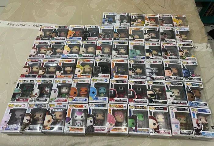 Vende-se funko pops originais na caixa